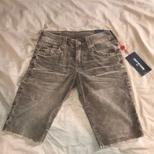 Men’s True Religion gray Jean shorts